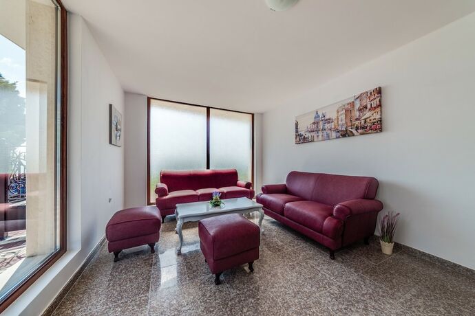 Imagen general del Hotel Apartcomplex Golden Bay. Foto 17