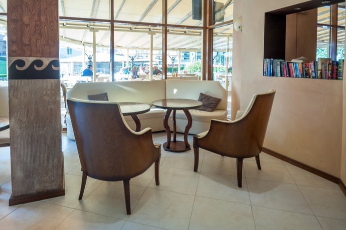 Imagen general del Hotel Apartello Modern Apartment Poseidon, Sunny Beach. Foto 12