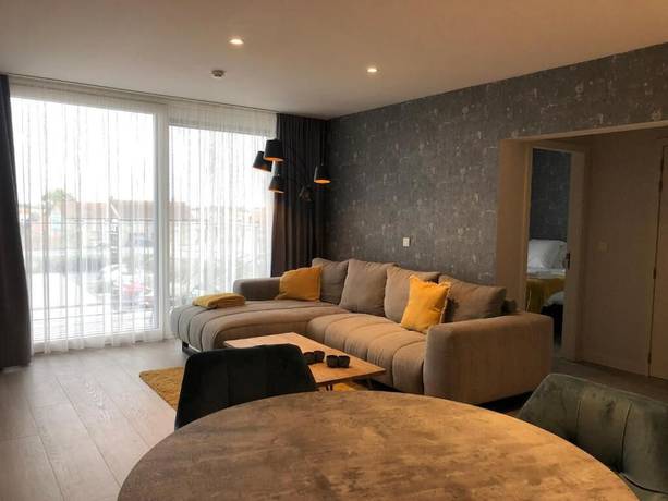 Imagen de la habitación del Hotel Aparthotel Acropolis. Foto 9