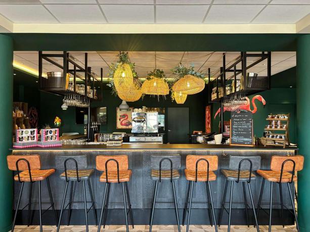 Imagen del bar/restaurante del Hotel Aparthotel Adagio Access Porte de Camargue. Foto 6