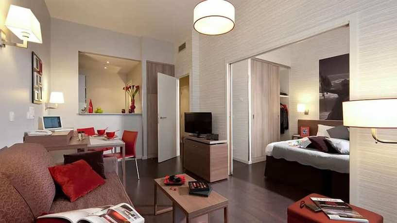 Imagen de la habitación del Hotel Aparthotel Adagio Paris Boulogne. Foto 9