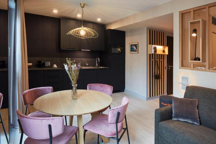 Imagen de la habitación del Hotel Aparthotel Adagio Stuttgart NeckarPark. Foto 7