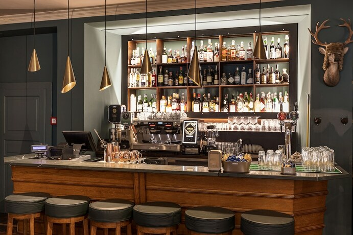 Imagen del bar/restaurante del Hotel Aparthotel Claviere. Foto 12
