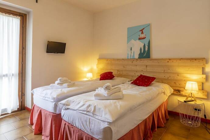 Imagen de la habitación del Hotel Aparthotel Claviere. Foto 13