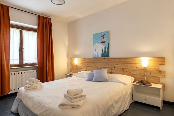Imagen de la habitación del Hotel Aparthotel Claviere. Foto 16