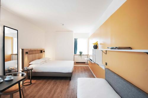 Imagen de la habitación del Hotel Aparthotel Colombo Roma. Foto 18