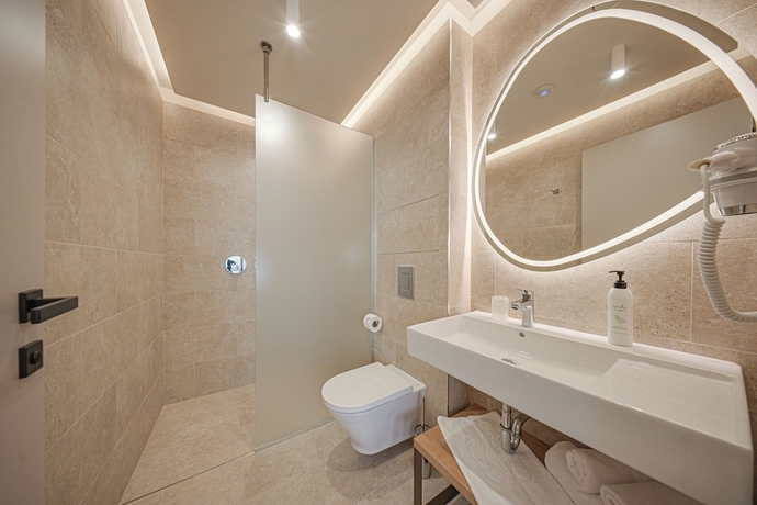 Imagen de la habitación del Hotel Aparthotel Complex SamElyon. Foto 9