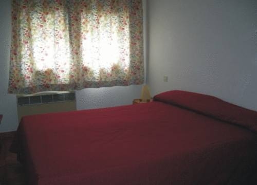 Imagen de la habitación del Hotel Aparthotel Condor. Foto 10