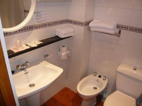 Imagen de la habitación del Hotel Aparthotel Condor. Foto 13