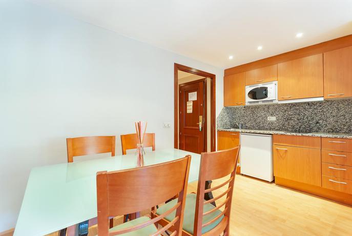 Imagen de la habitación del Hotel Aparthotel Conseller. Foto 6