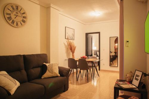 Imagen de la habitación del Hotel Aparthotel Costa Blanca. Foto 19
