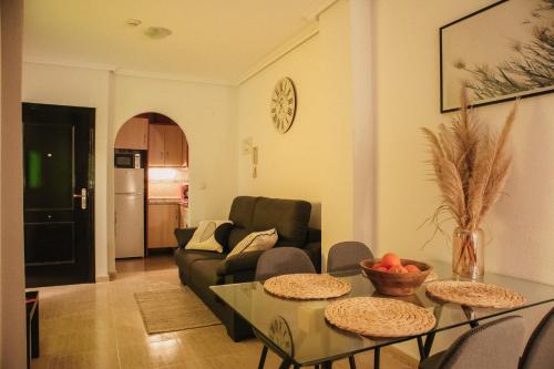 Imagen de la habitación del Hotel Aparthotel Costa Blanca. Foto 20