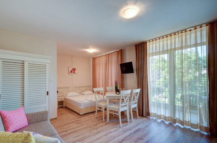 Imagen de los interiores del Hotel Apart-hotel Dawn Park. Foto 10