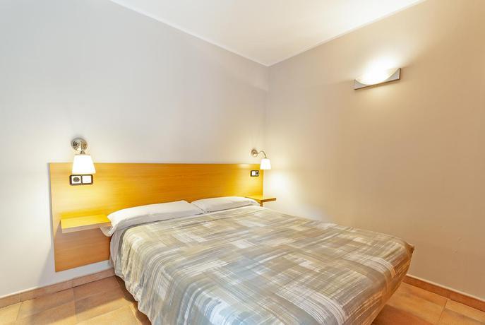 Imagen de la habitación del Hotel Aparthotel El Serch. Foto 11