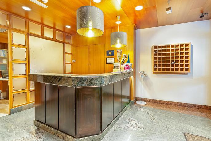 Imagen de los interiores del Hotel Aparthotel El Serch. Foto 13