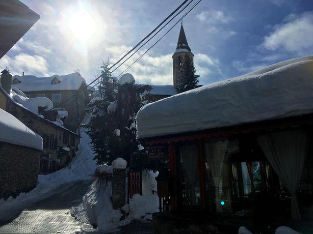 Imagen de los exteriores del Hotel Aparthotel Es De Don Joan. Foto 8