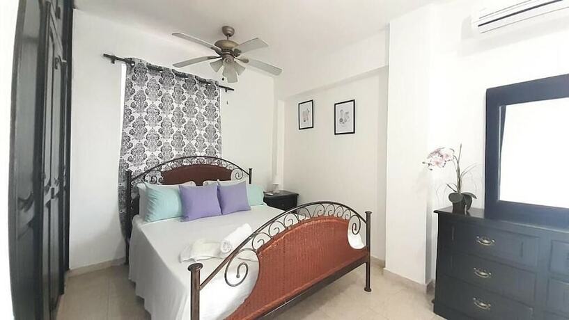 Imagen de la habitación del Hotel Aparthotel Genova. Foto 14