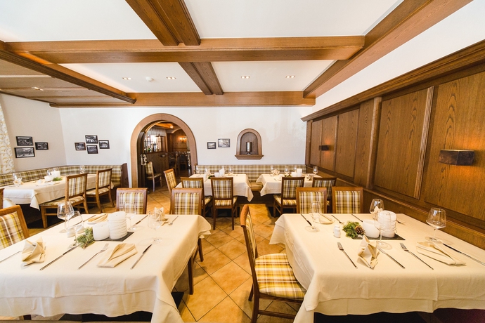 Imagen del bar/restaurante del Hotel Aparthotel Giessenbach. Foto 4