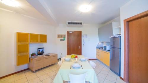 Imagen de la habitación del Hotel Aparthotel Gioia. Foto 6
