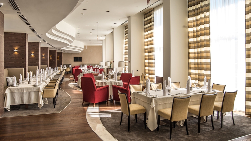 Imagen del bar/restaurante del Hotel Apart-hotel Imeretinskiy - The Coastline Complex. Foto 2