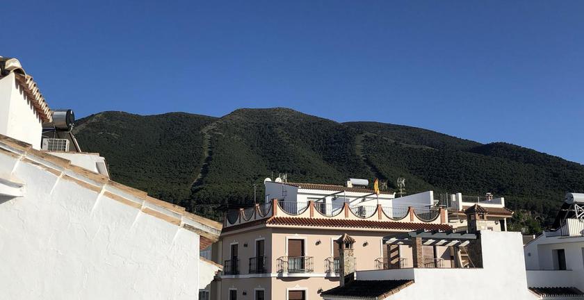 Imagen de los exteriores del Hotel Aparthotel La Palmera. Foto 13