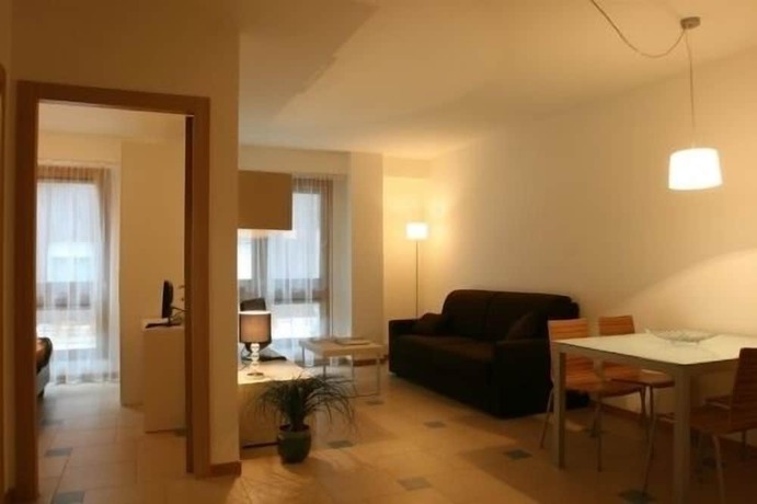 Imagen de la habitación del Hotel Aparthotel Lacroma. Foto 4