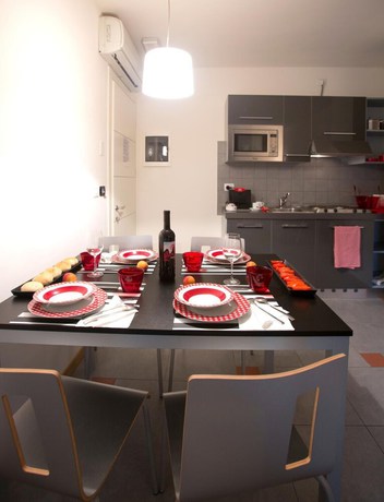 Imagen de la habitación del Hotel Aparthotel Lacroma. Foto 5