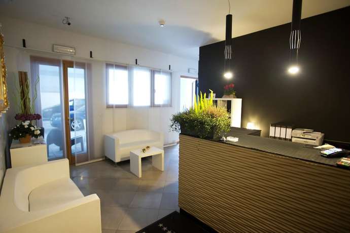 Imagen de los interiores del Hotel Aparthotel Lacroma. Foto 19