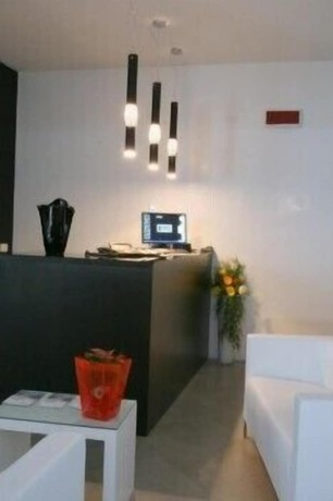 Imagen de los interiores del Hotel Aparthotel Lacroma. Foto 20