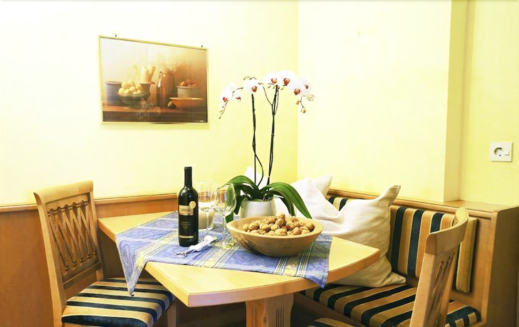 Imagen de la habitación del Hotel Aparthotel Landhaus St. Joseph. Foto 10