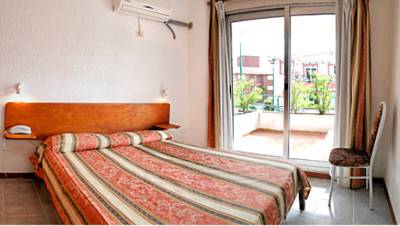 Imagen de la habitación del Hotel Aparthotel Les Chalets. Foto 2