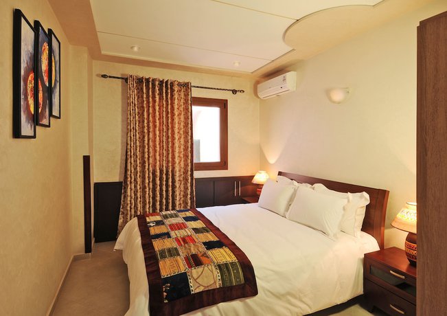 Imagen de la habitación del Hotel Aparthotel Les Oliviers Suites and Spa. Foto 3