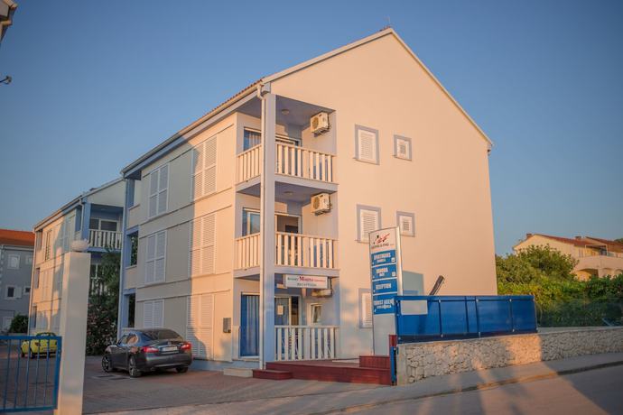 Imagen de los interiores del Hotel Aparthotel Marina Gromela. Foto 19