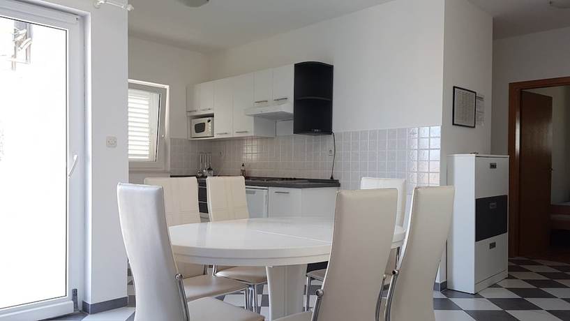 Imagen de la habitación del Hotel Aparthotel Marina Gromela. Foto 10