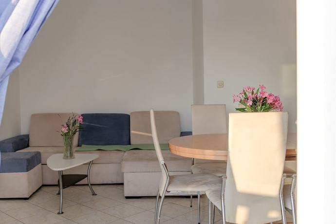 Imagen de la habitación del Hotel Aparthotel Marina Gromela. Foto 15