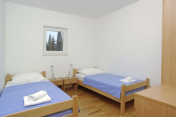 Imagen de la habitación del Hotel Aparthotel Marina Gromela. Foto 16