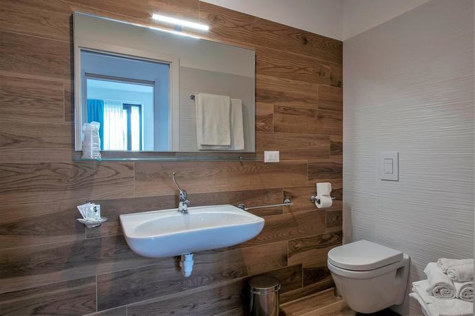 Imagen de la habitación del Hotel Aparthotel Miramare. Foto 17