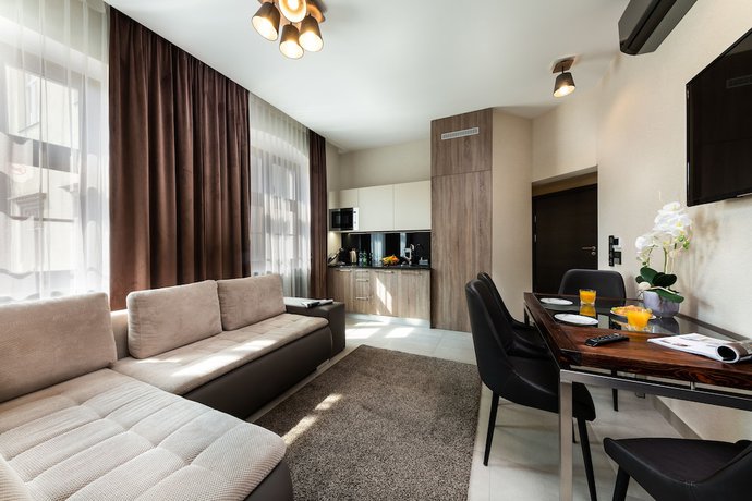Imagen de la habitación del Hotel Aparthotel New Lux. Foto 2