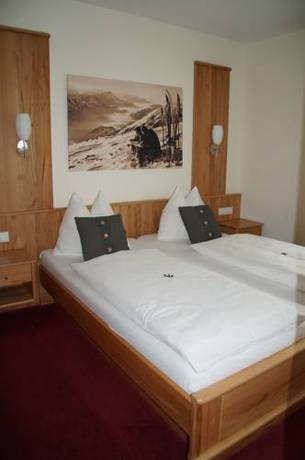 Imagen de la habitación del Hotel Aparthotel Olympia. Foto 16