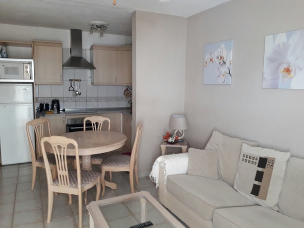 Imagen de la habitación del Hotel Aparthotel Parque Don Jose. Foto 12