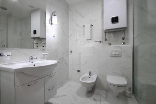 Imagen de la habitación del Hotel Aparthotel Shine. Foto 6
