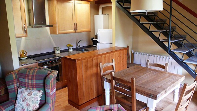 Imagen de la habitación del Hotel Aparthotel Spa Areu. Foto 6