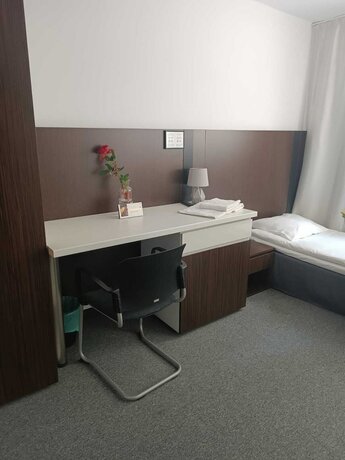 Imagen de la habitación del Hotel Aparthotel Strefa Budget. Foto 19