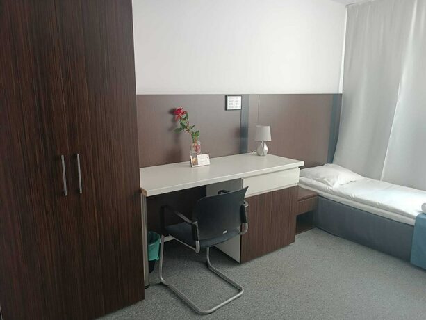 Imagen de la habitación del Hotel Aparthotel Strefa Budget. Foto 20