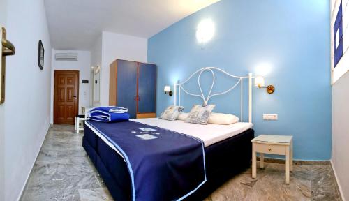 Imagen de la habitación del Hotel Aparthotel Sunset. Foto 7