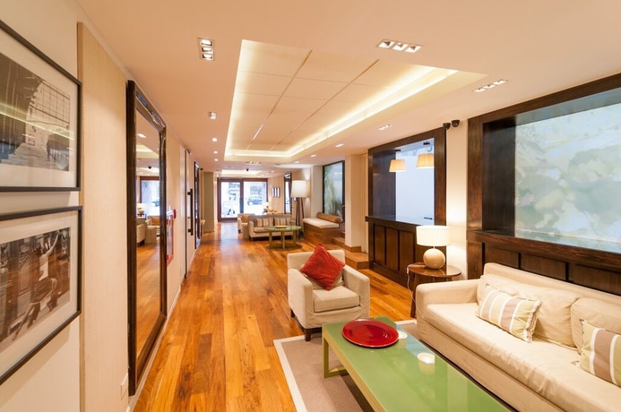 Imagen de los interiores del Hotel Aparthotel Trianon Recoleta. Foto 19