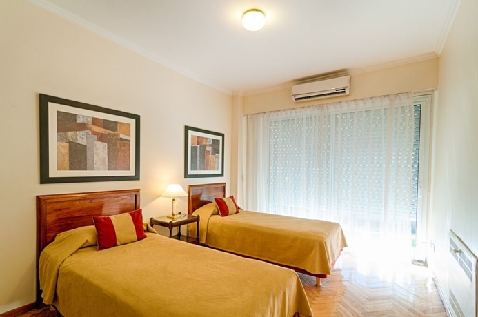 Imagen de la habitación del Hotel Aparthotel Trianon Recoleta. Foto 8