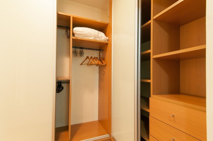 Imagen de la habitación del Hotel Aparthotel Trianon Recoleta. Foto 10
