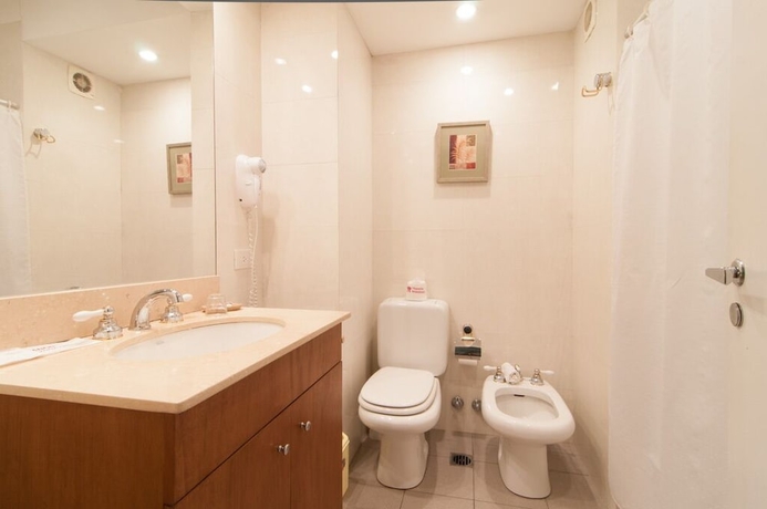 Imagen de la habitación del Hotel Aparthotel Trianon Recoleta. Foto 16