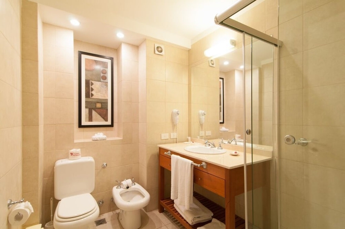 Imagen de la habitación del Hotel Aparthotel Trianon Recoleta. Foto 17